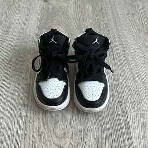 Nike toddler girl Jordan’s. Black/pink/white